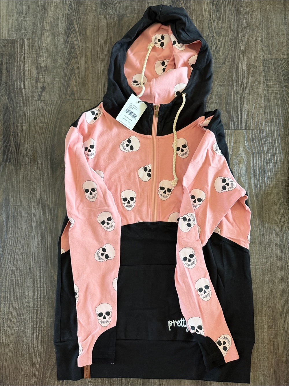 Women’s skull hoodie